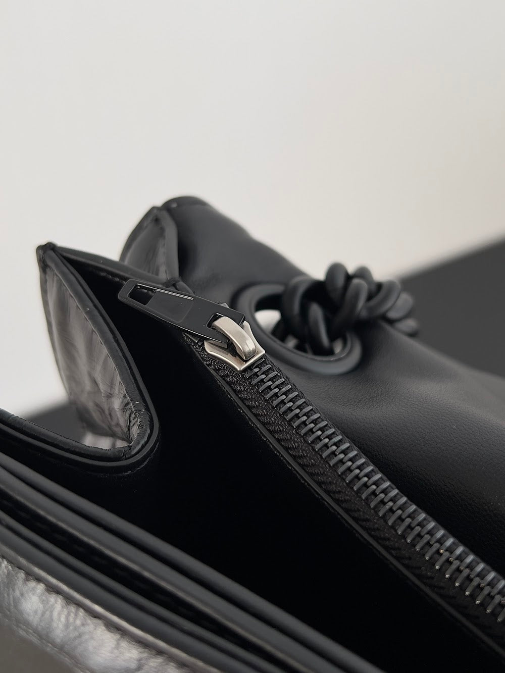 Dragons Bags Balenciaga Luxury Bag --111195