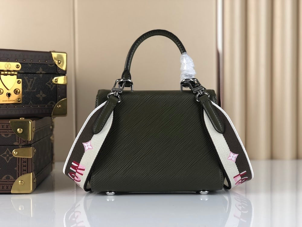 Dragons Bags ln Luxury Bag --60727