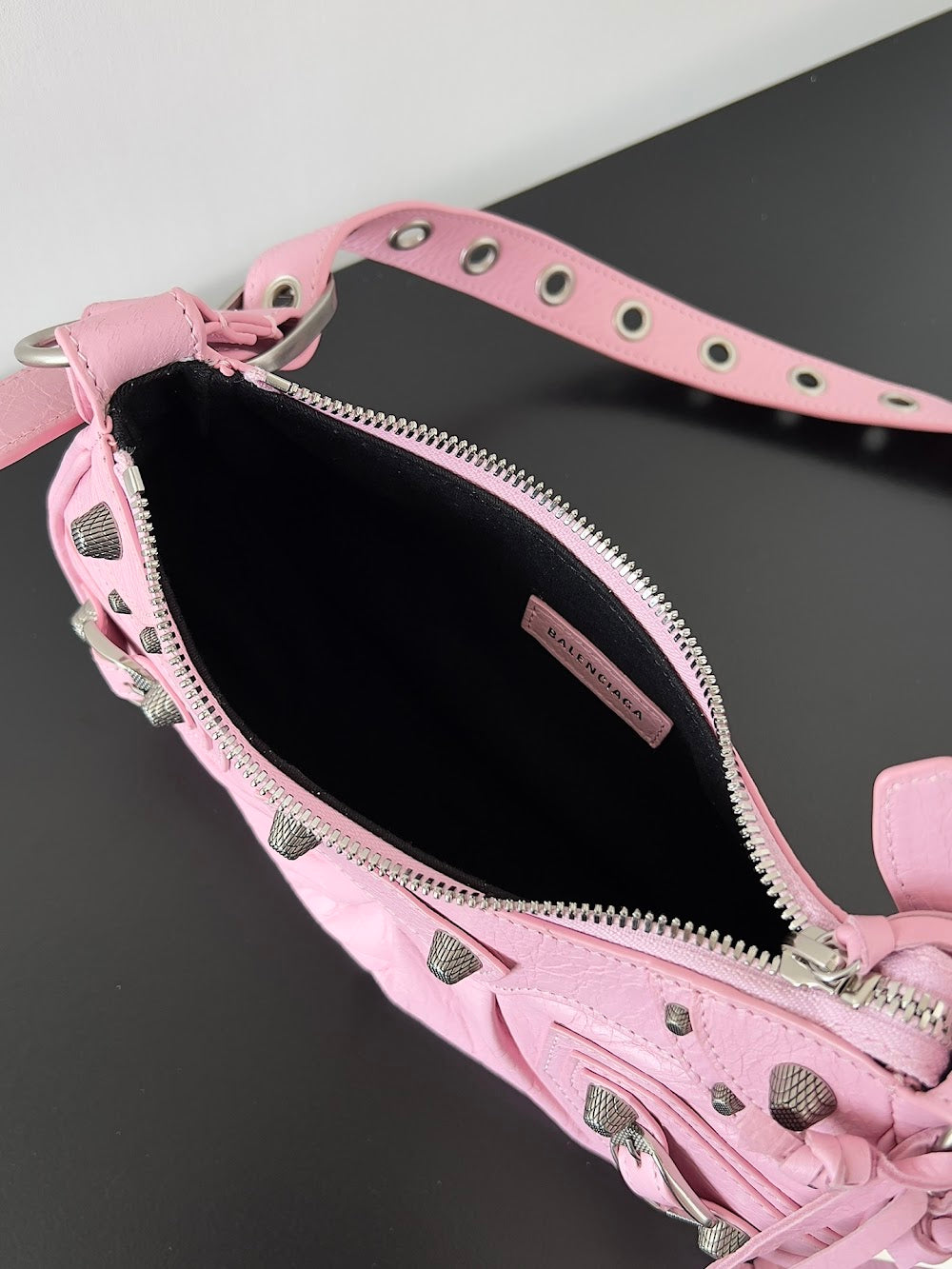 Dragons Bags Balenciaga Luxury Bag --111161