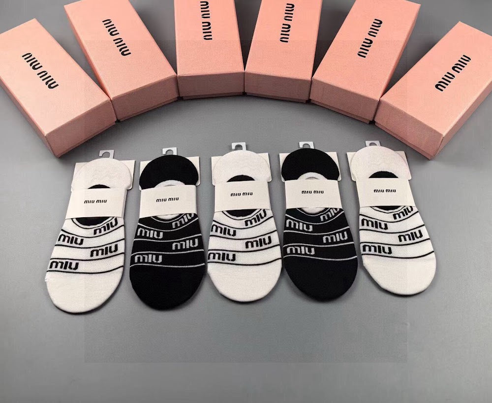 Dragons Bags Premium Luxury Socks --98651