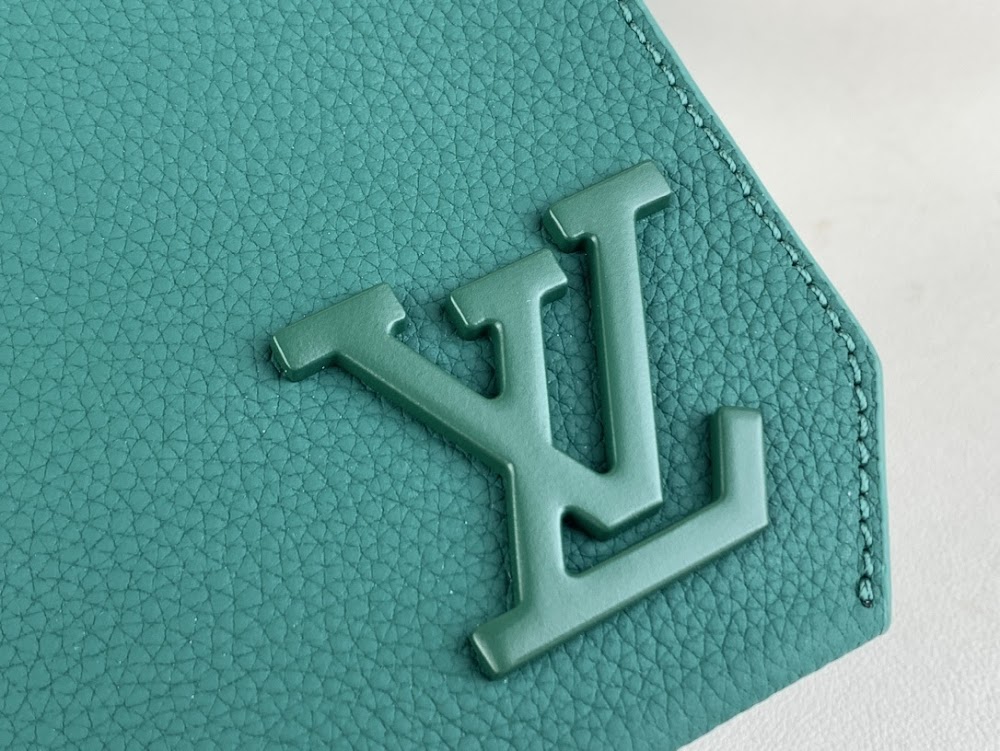 Dragons Bags ln Luxury Bag --61714