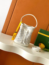 new-luxury-designer-bags-nm8233