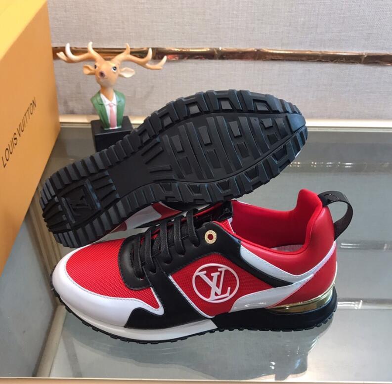 Dragons Bags Detail
