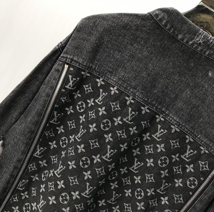 Dragons Bags Detail