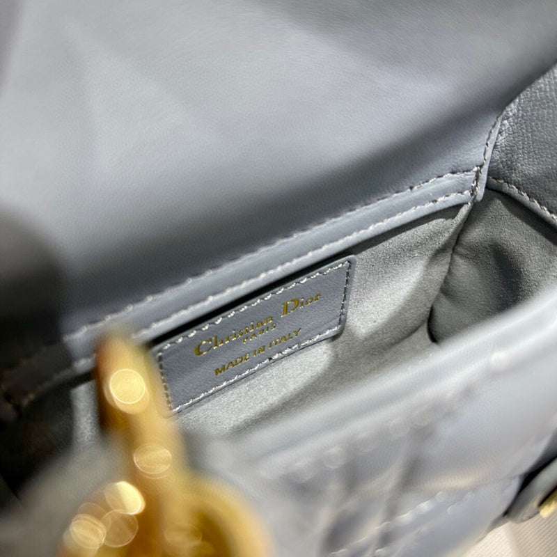Dragons Bags Detail