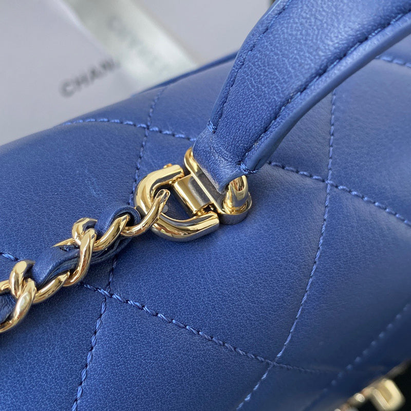 Dragons Bags Detail