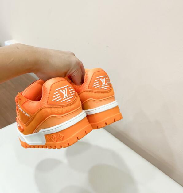 Dragons Bags Detail