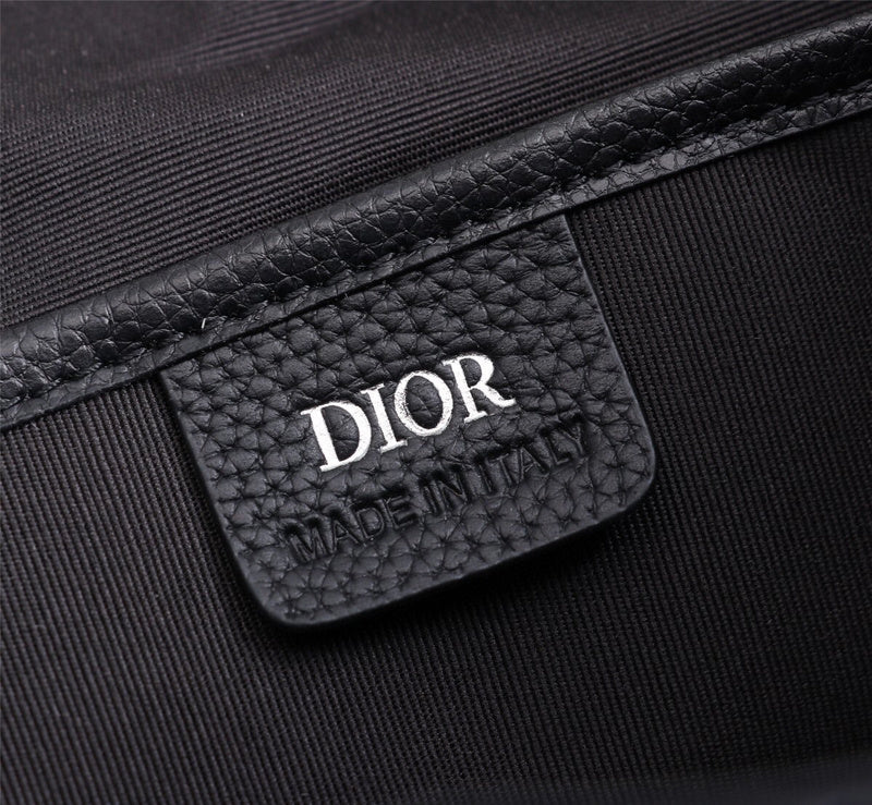 Dragons Bags Detail