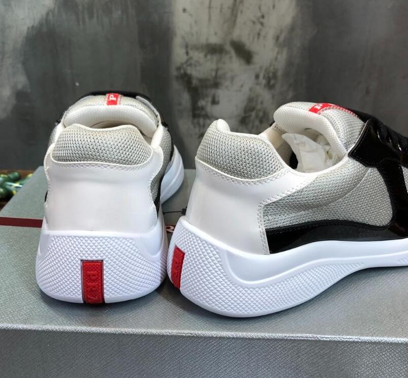 Dragons Bags Bags
- PD Men Shoes - 300