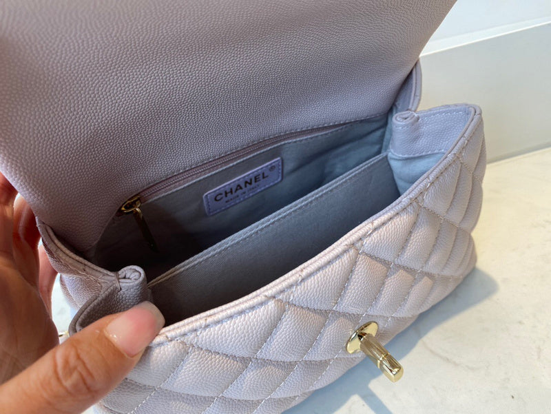 Dragons Bags Detail