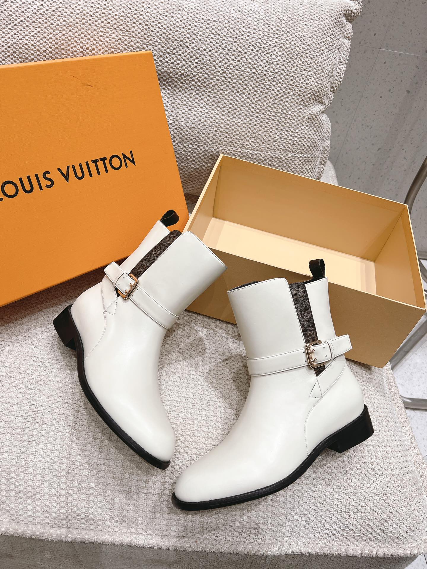 nmb BOOTSY ANKLE BOOT WHITE