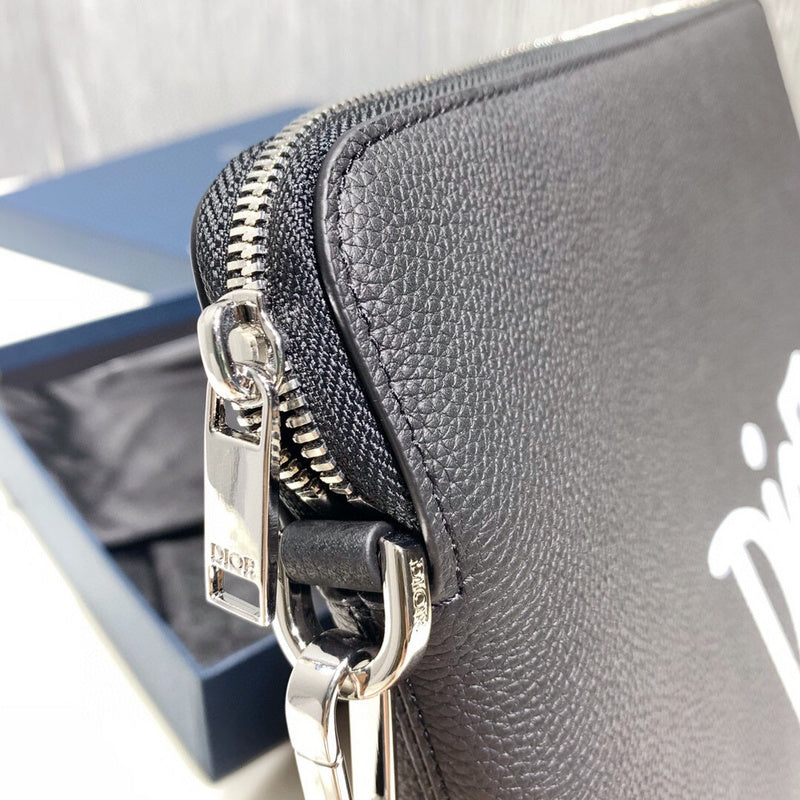 Dragons Bags Detail