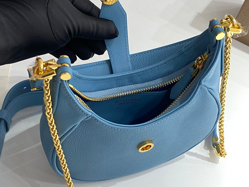 Dragons Bags Detail