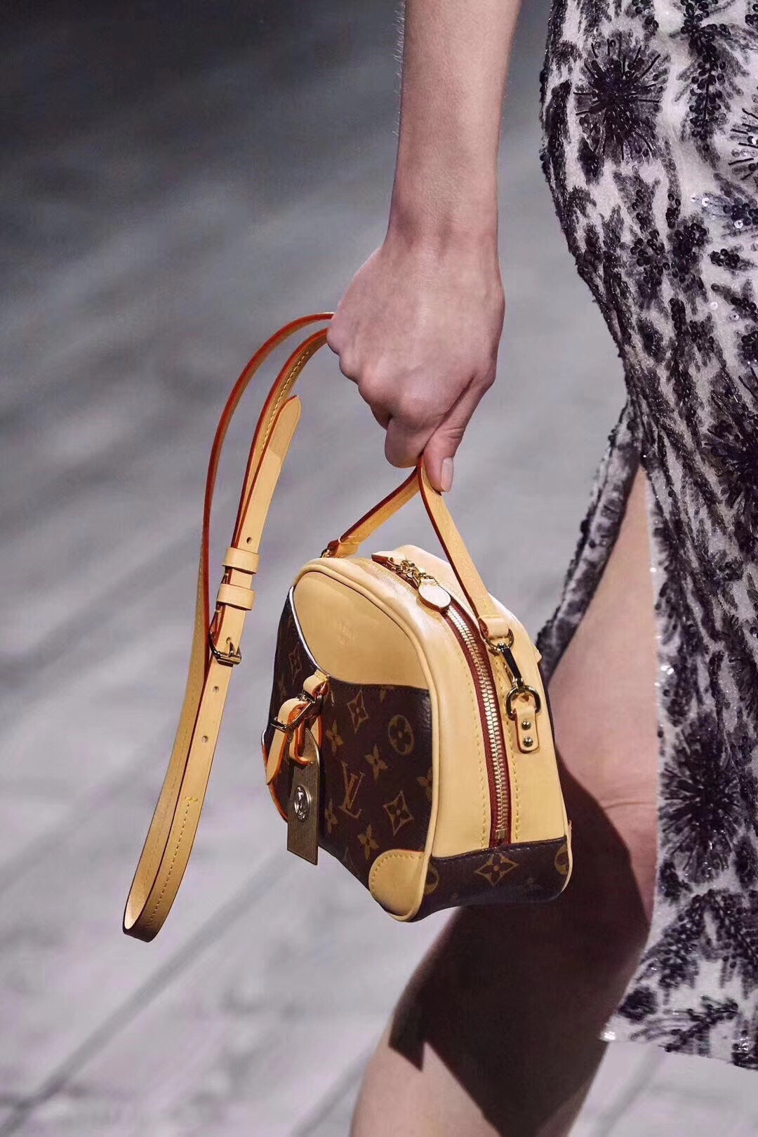new-designer-premium-bags-nm22113