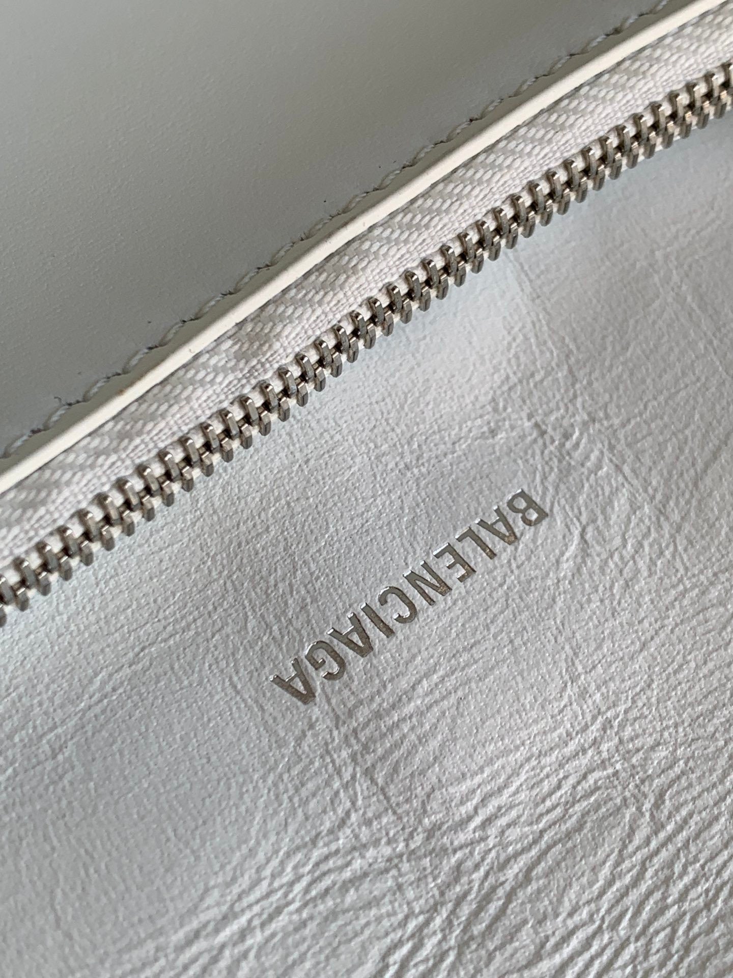 new-luxury-designer-bags-nm24193