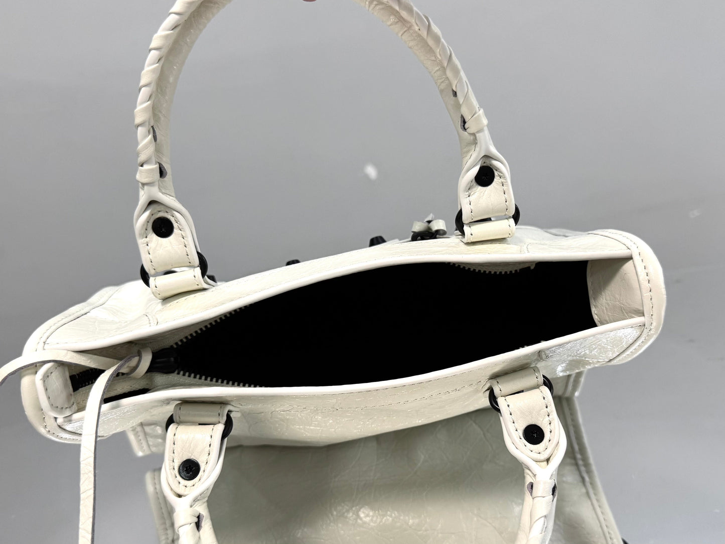 new-designer-premium-bags-nm24896