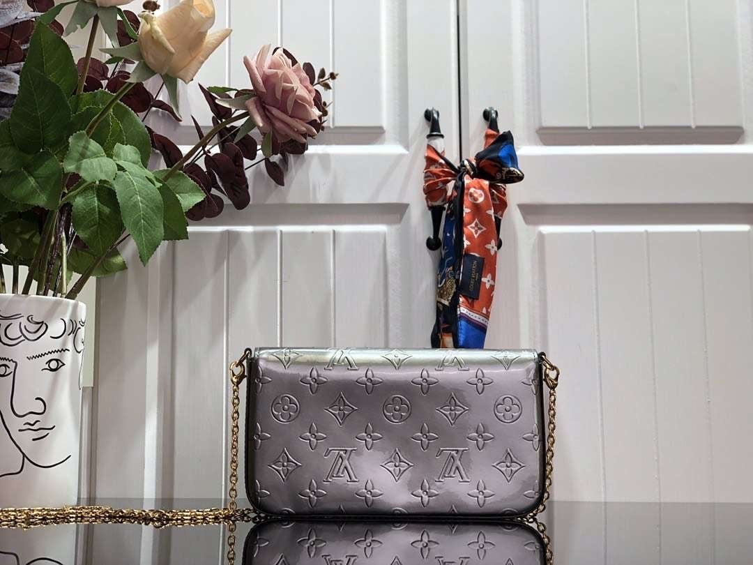 new-designer-premium-bags-nm22023