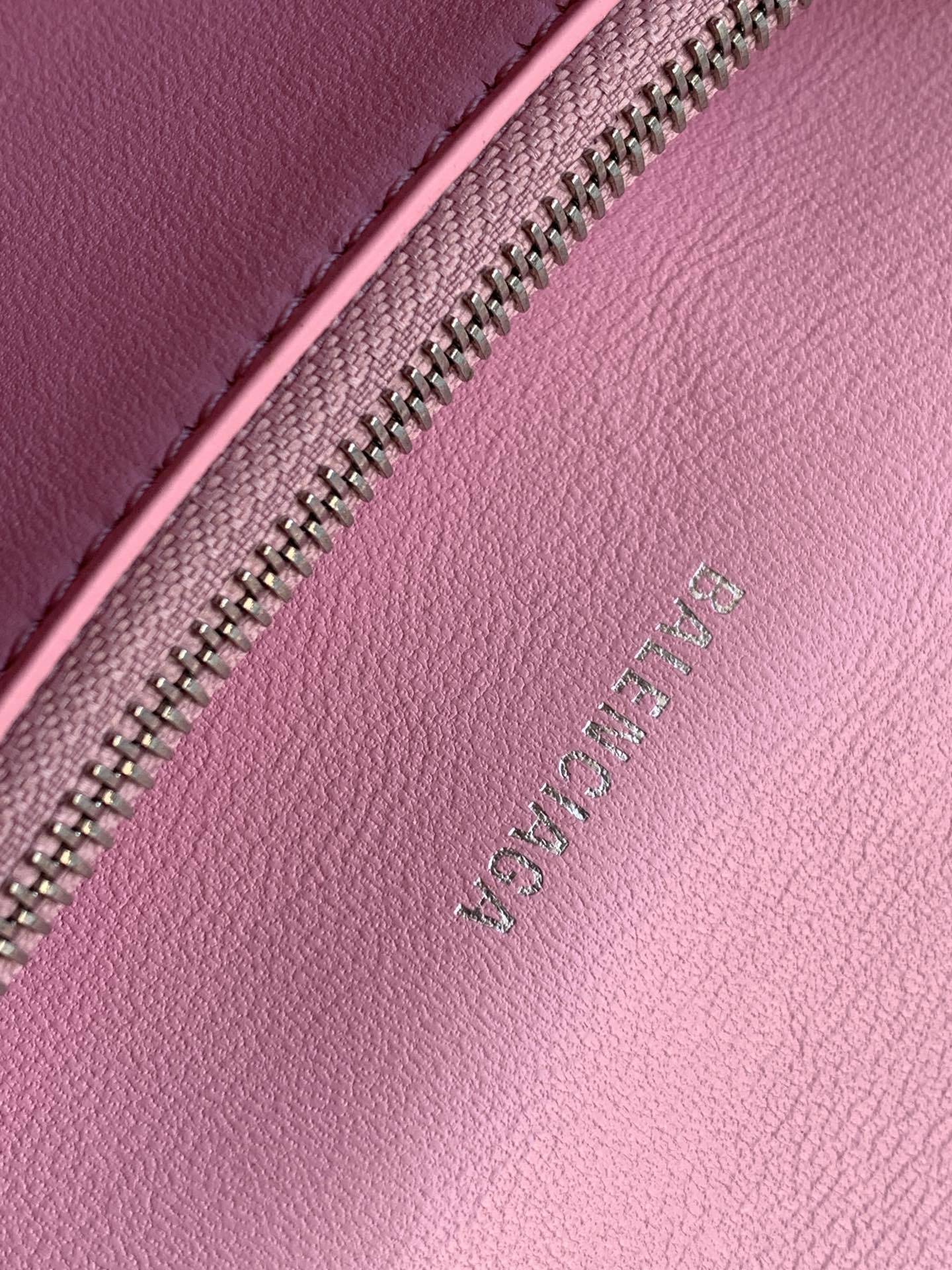 new-luxury-designer-bags-nm24196