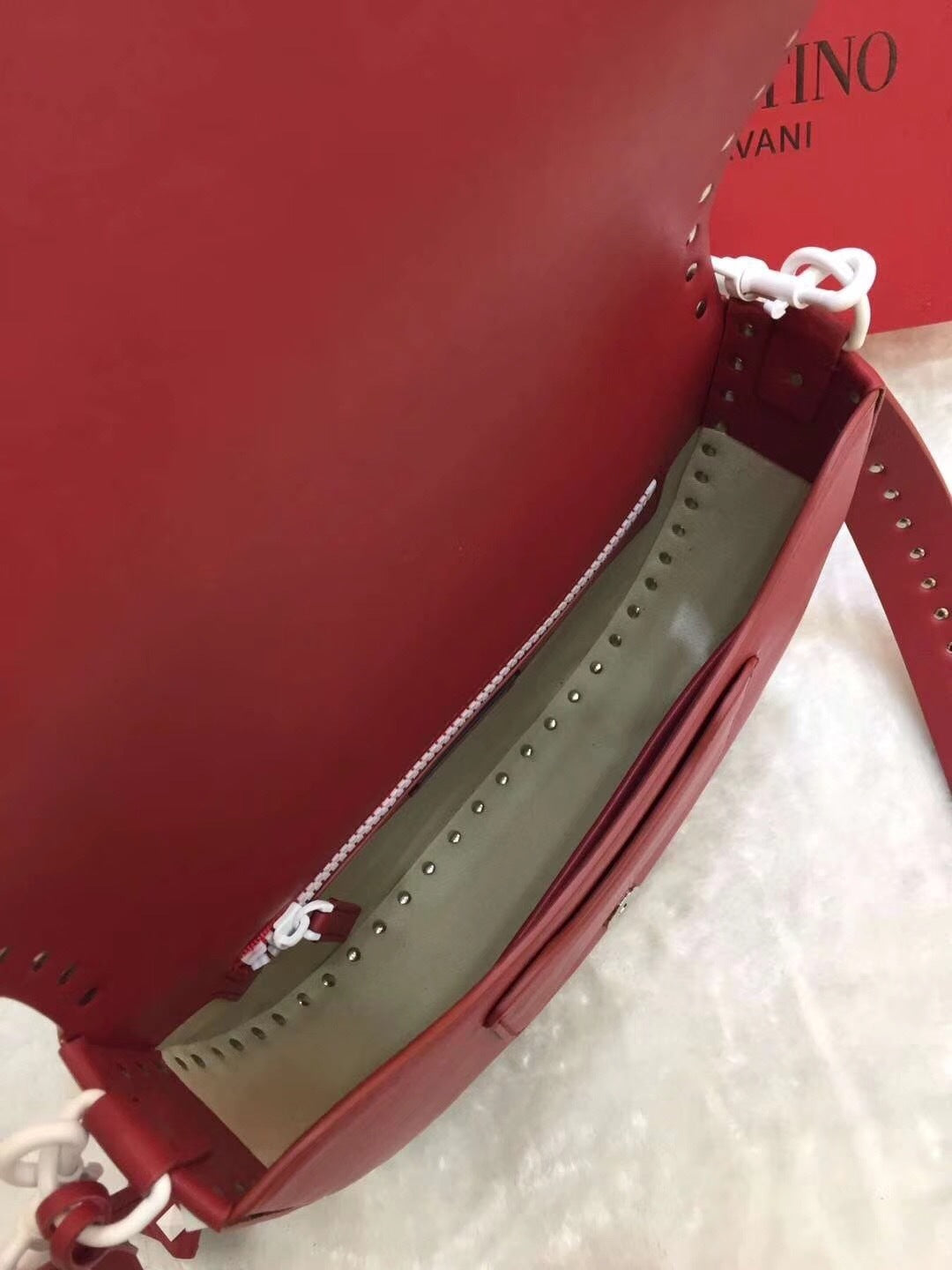 Dragons Bags - Best High-End Brands in One Place - AFFORDABLE LUXURY BAGS - 5565