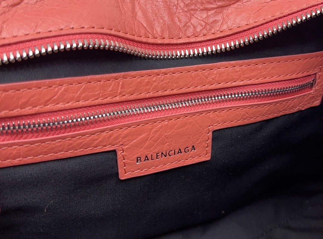 new-luxury-designer-bags-nm24280