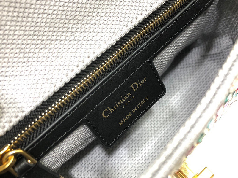 Dragons Bags Detail