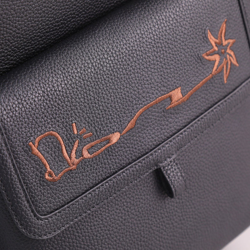 Dragons Bags Detail