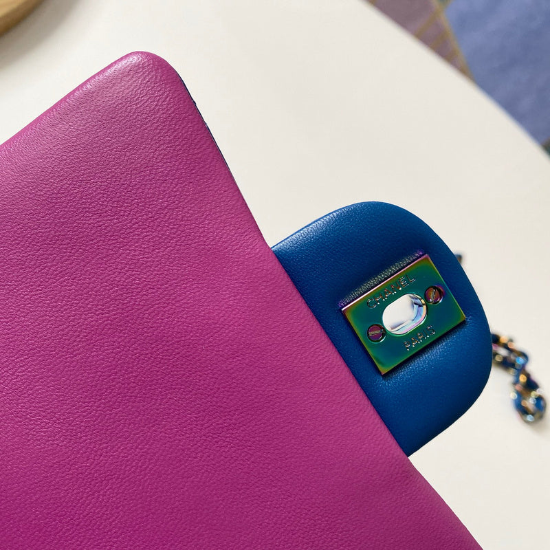 Dragons Bags Detail