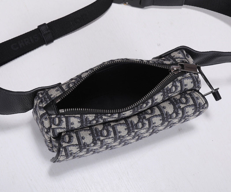 Dragons Bags Detail
