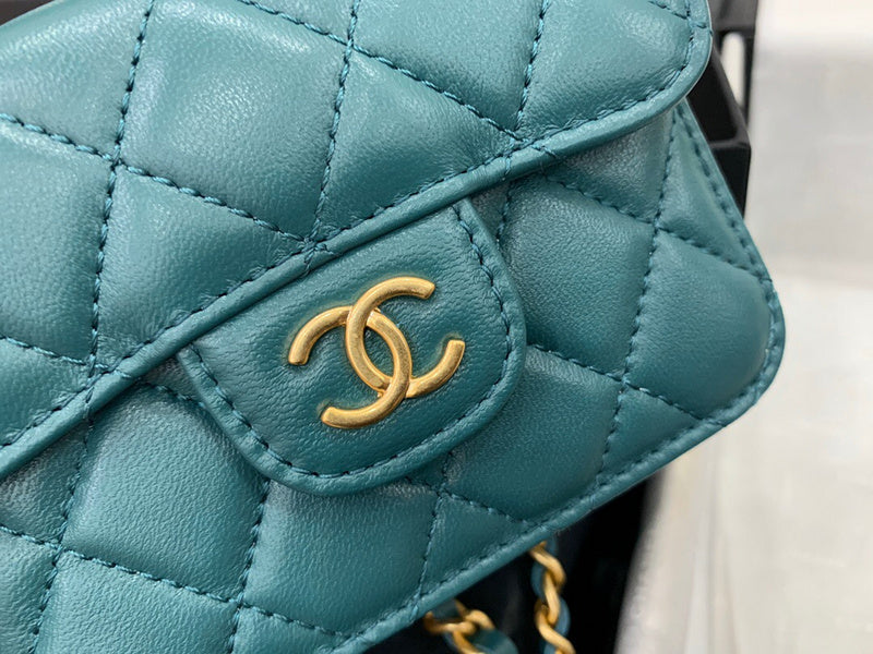 Dragons Bags Detail