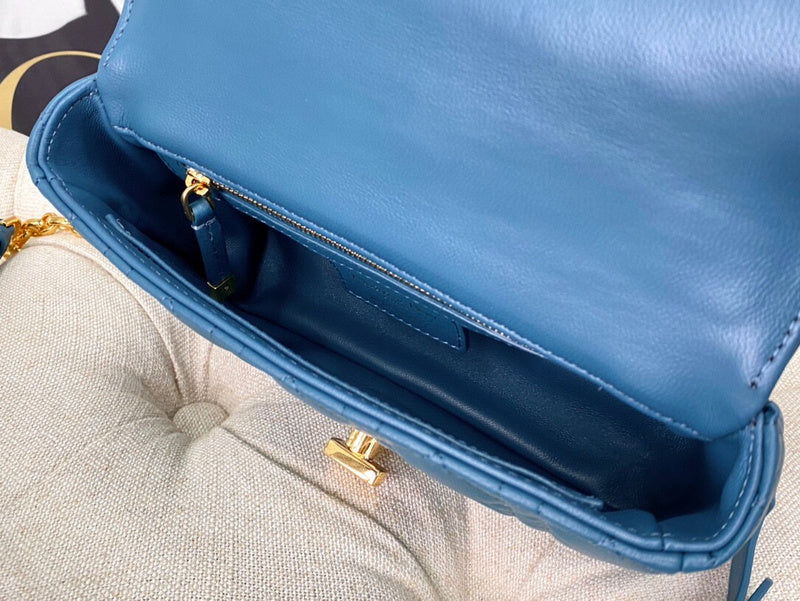 Dragons Bags Detail