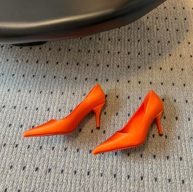 Dragons Bags Detail