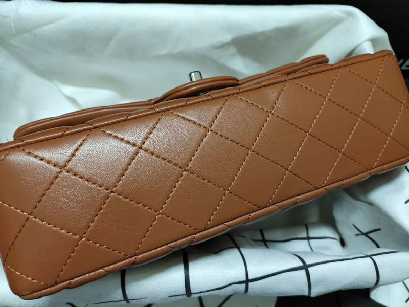 Dragons Bags Detail