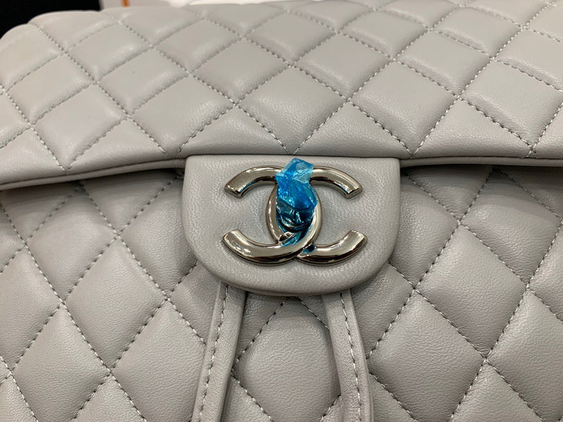 Dragons Bags Detail