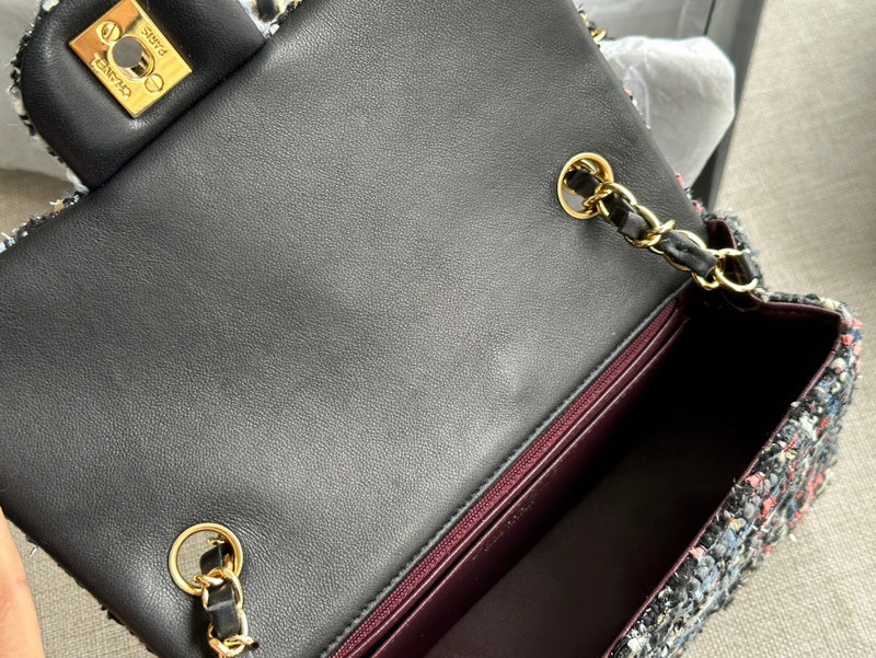 Dragons Bags Detail