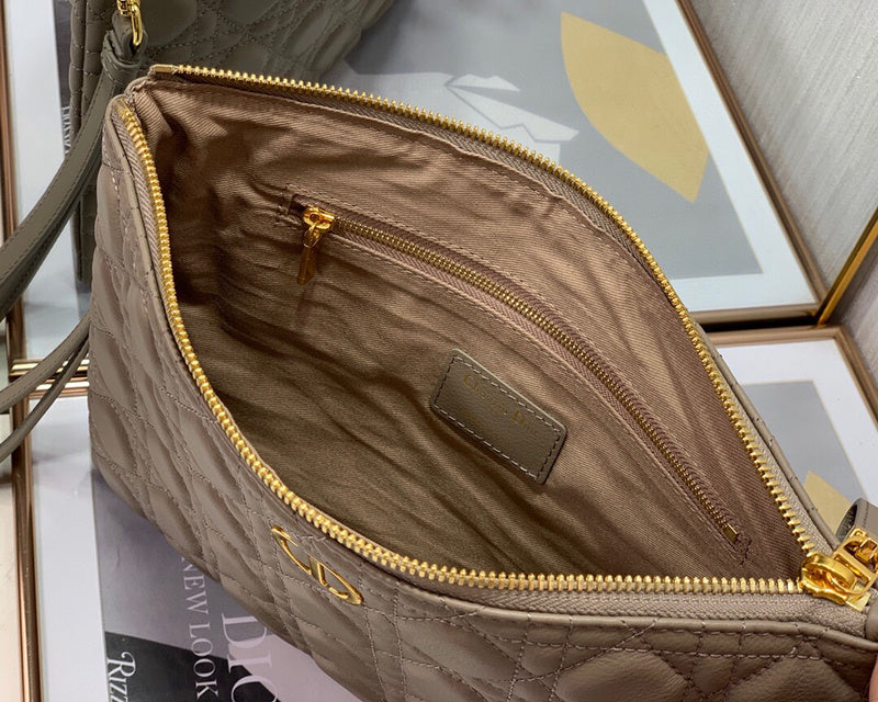 Dragons Bags Detail