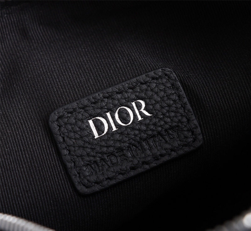 Dragons Bags Detail