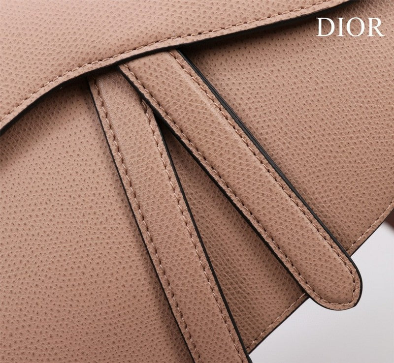 Dragons Bags Detail