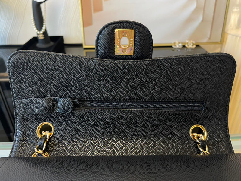 Dragons Bags Detail