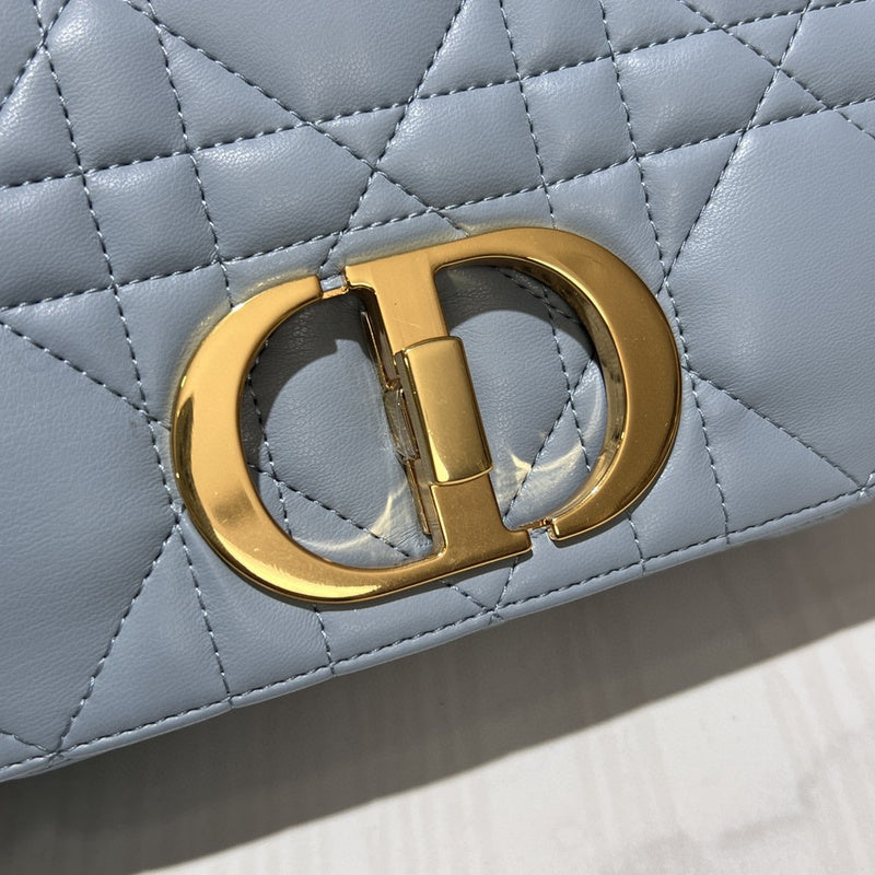 Dragons Bags Detail