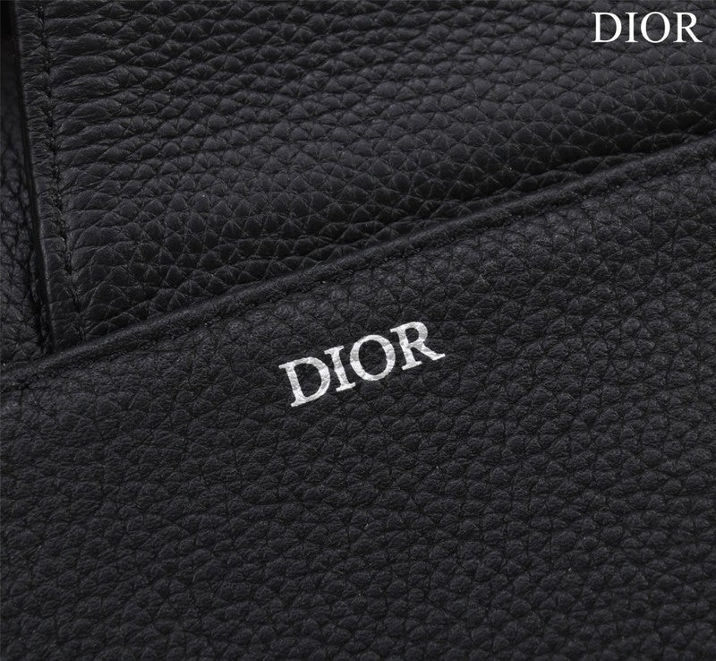 Dragons Bags Detail