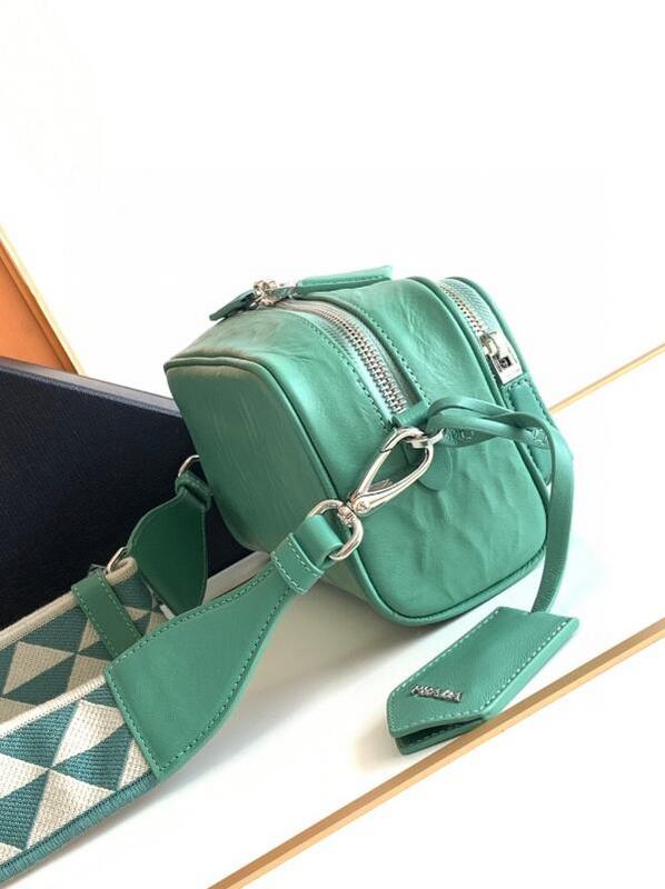 Dragons Bags Detail