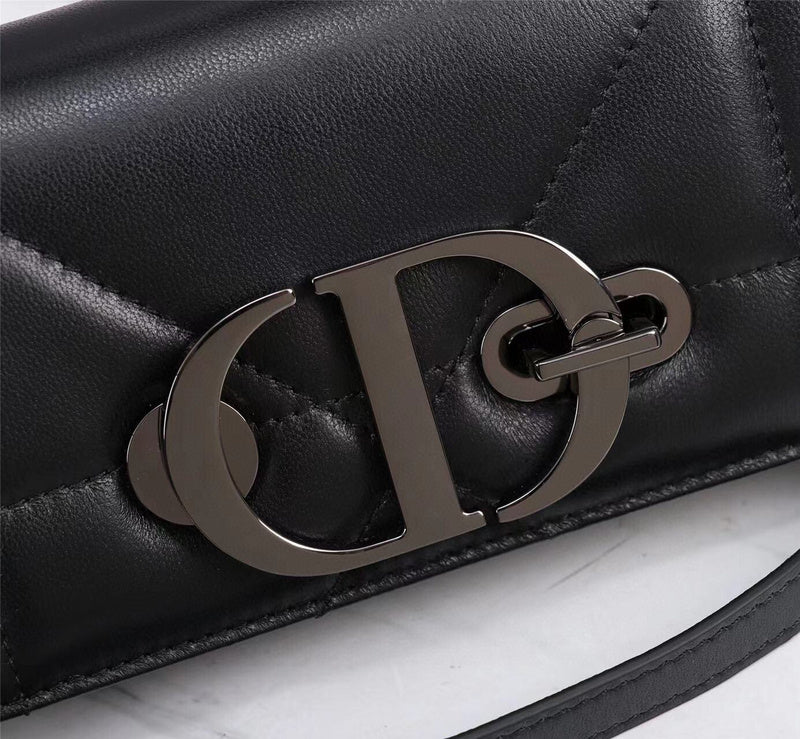 Dragons Bags Detail