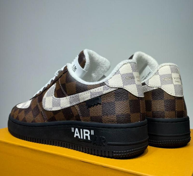 Dragons Bags Detail