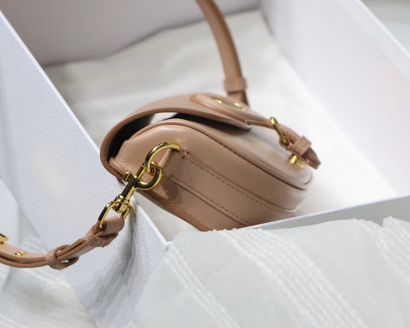 Dragons Bags Detail