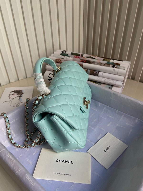 Dragons Bags Detail