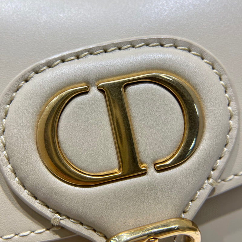 Dragons Bags Detail
