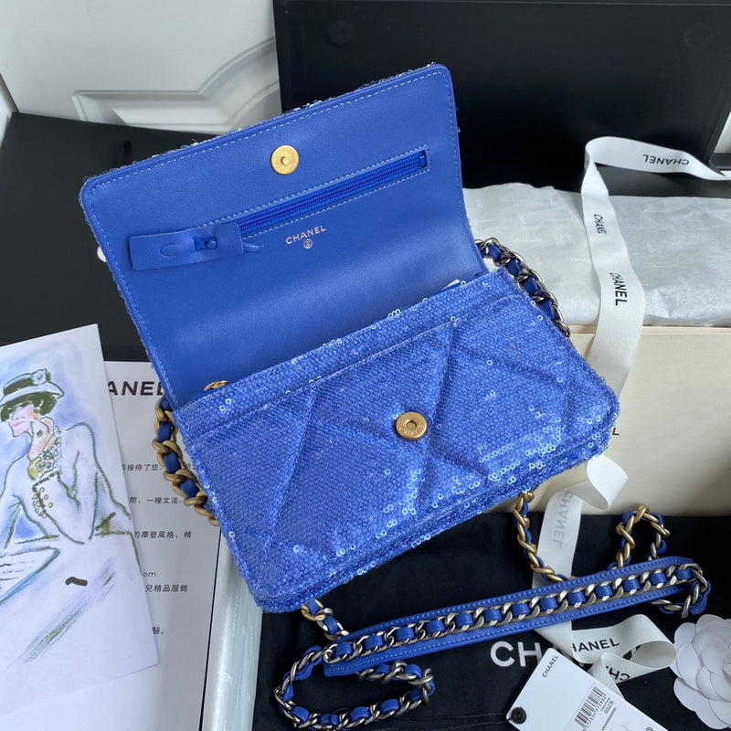 Dragons Bags Detail