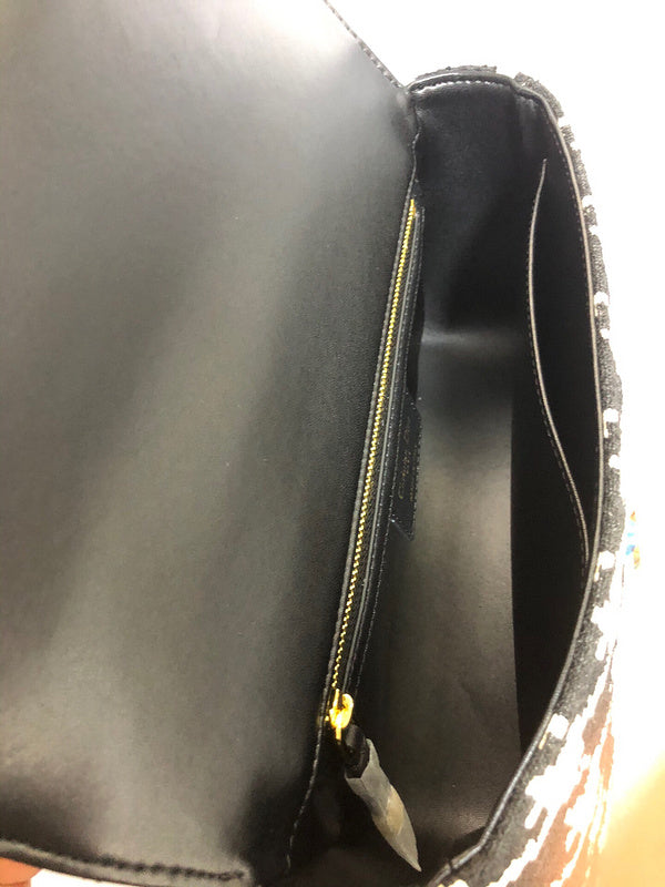 Dragons Bags Detail