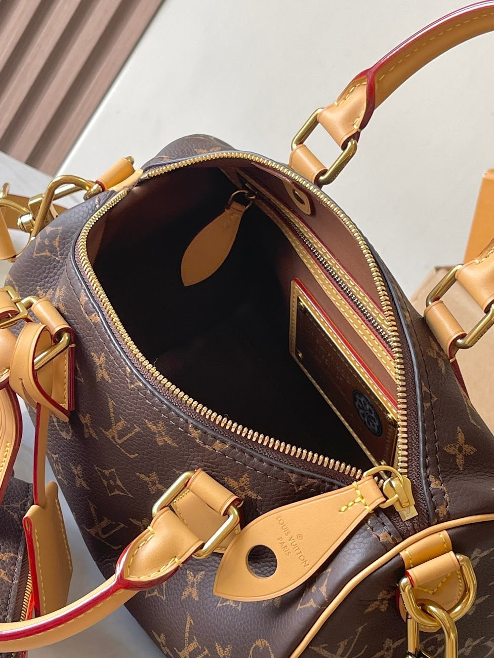 Dragons Bags ln Luxury Bag --97307