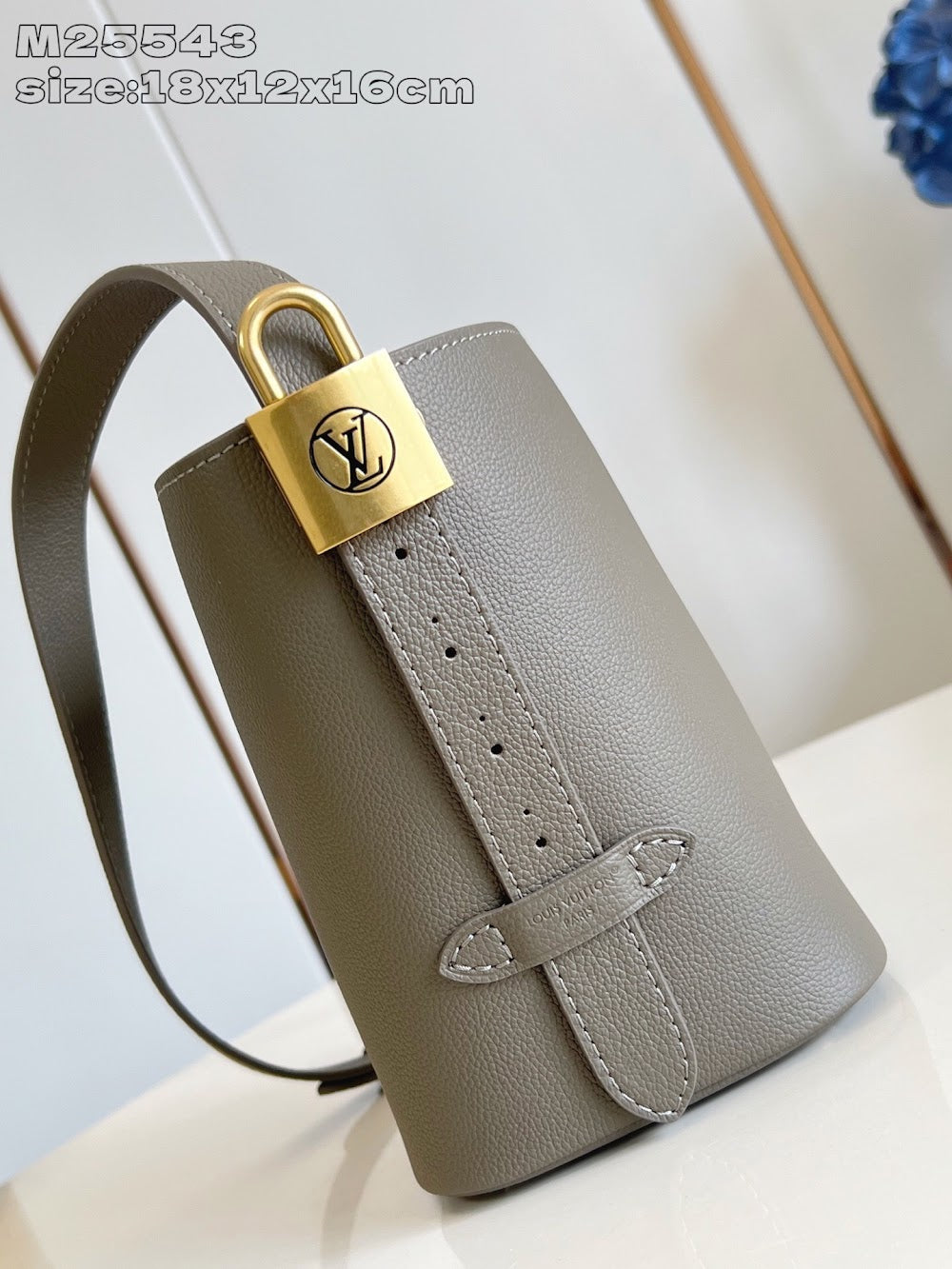 Dragons Bags ln Luxury Bag --96842
